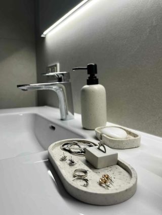 🛁✨ Na míru pro jednu krásnou koupelnu… 👱🏻‍♀️ „Chtěla bych něco do koupelny, ale ať to ladí s tím, co už tam mám.“ U...